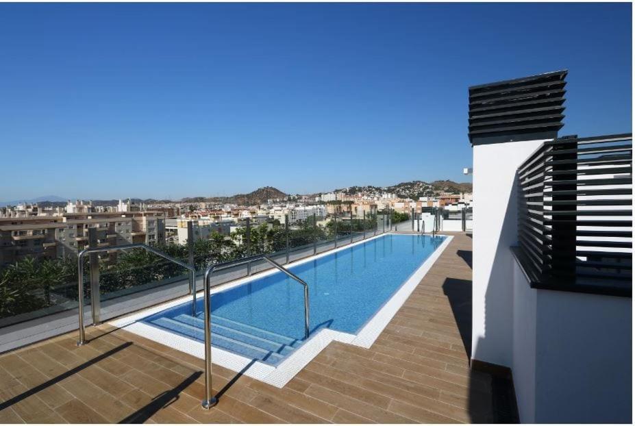 Teatinos Suite Malaga Exterior photo