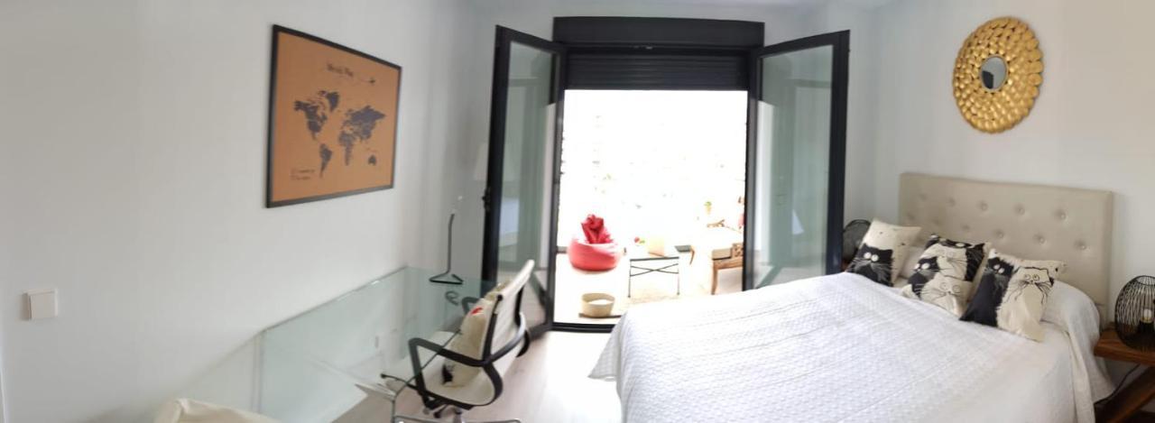 Teatinos Suite Malaga Exterior photo